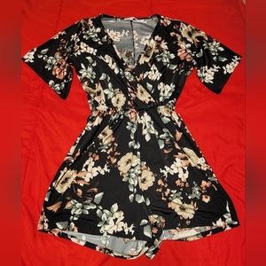 🔴 3 x $25 Floral Romper